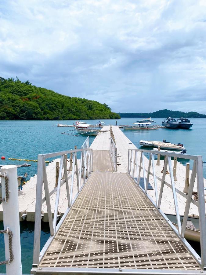 Tropicana Castle Dive Resort Powered By Cocotel Puerto Galera Exterior foto